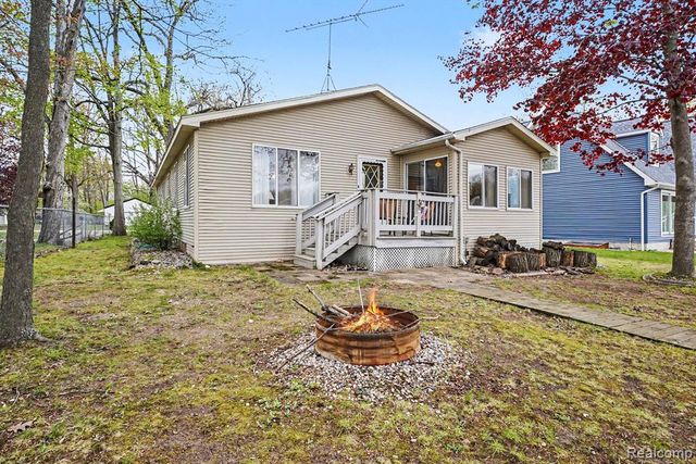 4157 Betty Lee Boulevard, Gladwin, MI 48624
