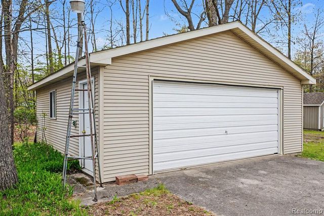 4157 Betty Lee Boulevard, Gladwin, MI 48624