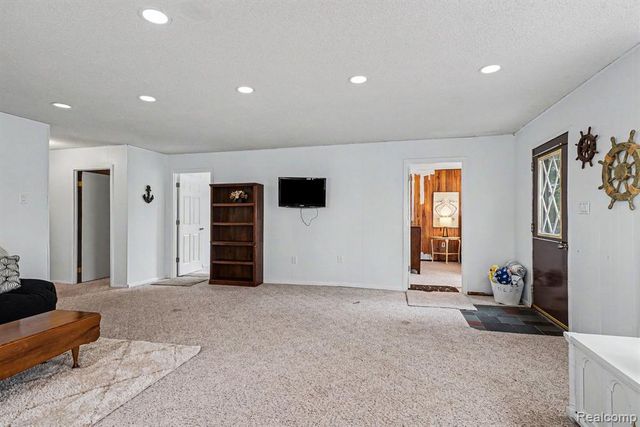 4157 Betty Lee Boulevard, Gladwin, MI 48624