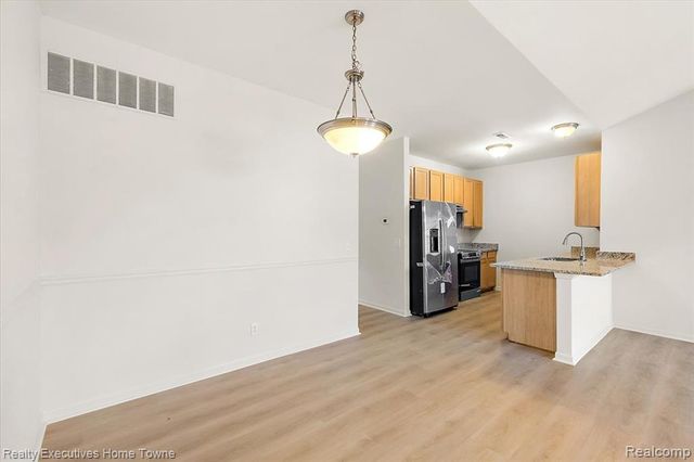 1180 Alameda Boulevard, Troy, MI 48085