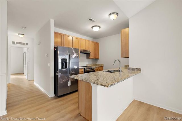 1180 Alameda Boulevard, Troy, MI 48085