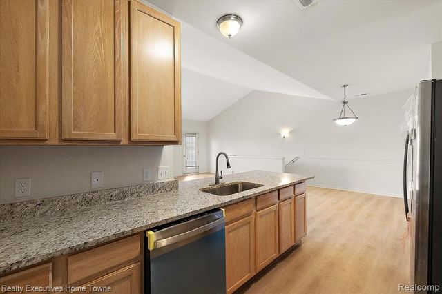 1180 Alameda Boulevard, Troy, MI 48085