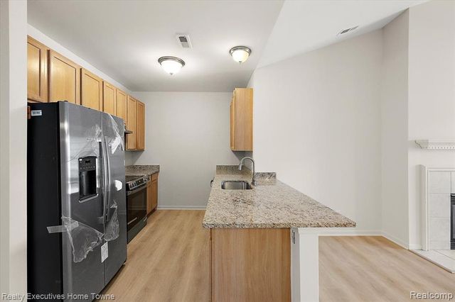 1180 Alameda Boulevard, Troy, MI 48085