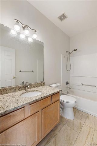 1180 Alameda Boulevard, Troy, MI 48085