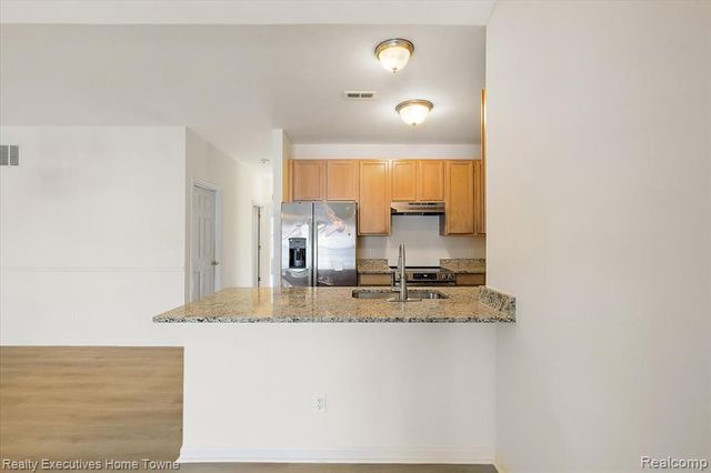 1180 Alameda Boulevard, Troy, MI 48085