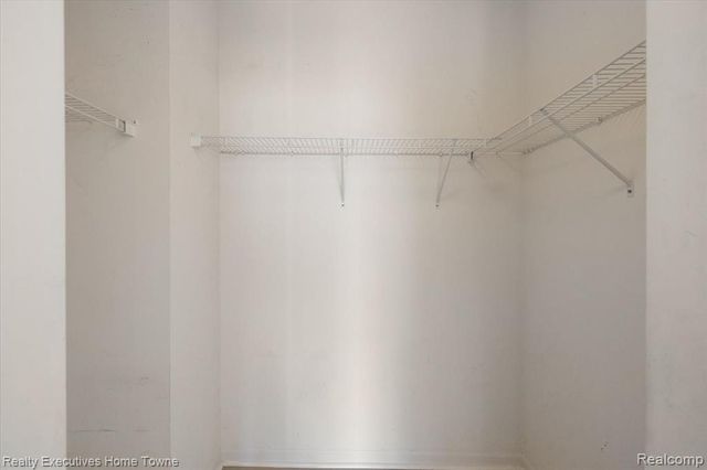 1180 Alameda Boulevard, Troy, MI 48085