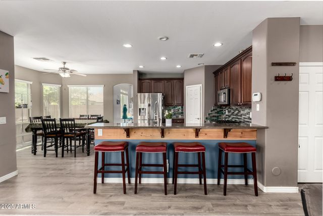 2489 E SEQUOIA Drive, Chandler, AZ 85286