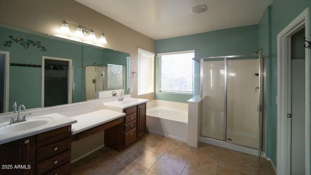 2489 E SEQUOIA Drive, Chandler, AZ 85286