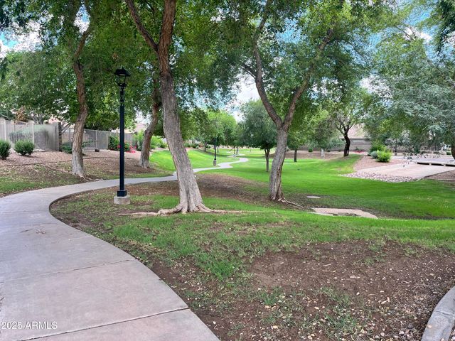 2489 E SEQUOIA Drive, Chandler, AZ 85286