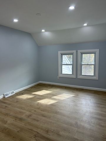 79 Bowen Street, Hamden, CT 06514