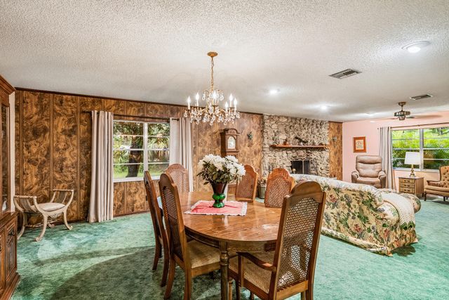 4153 1st Street SW, Vero Beach, FL 32968