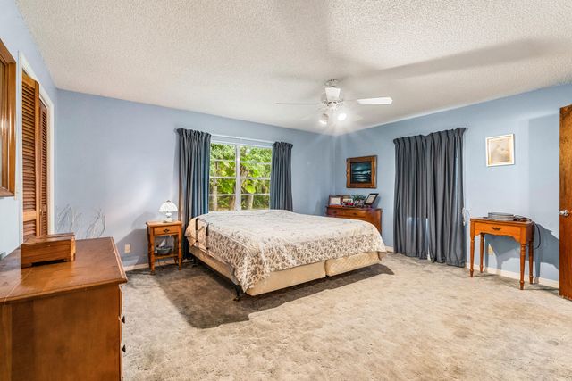 4153 1st Street SW, Vero Beach, FL 32968