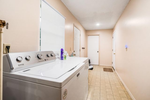 4153 1st Street SW, Vero Beach, FL 32968