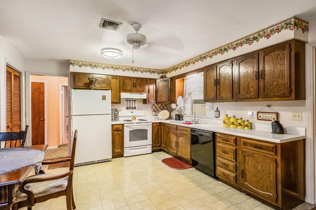 4153 1st Street SW, Vero Beach, FL 32968