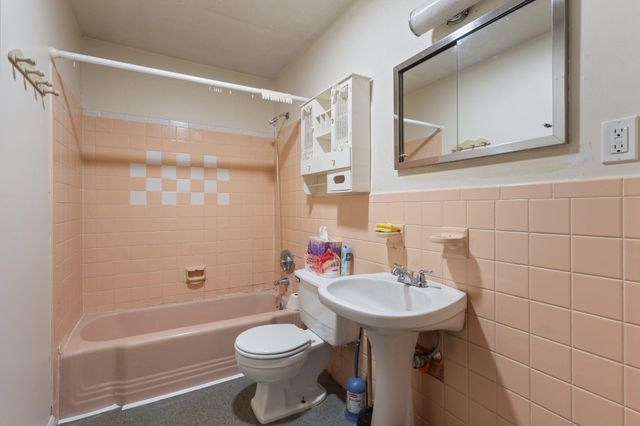 1 Lakeshore Drive, Seabrook, NH 03874