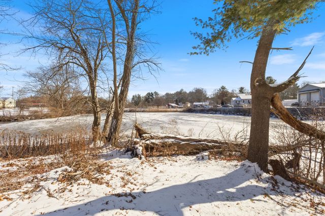 1 Lakeshore Drive, Seabrook, NH 03874