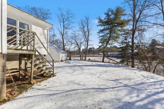 1 Lakeshore Drive, Seabrook, NH 03874