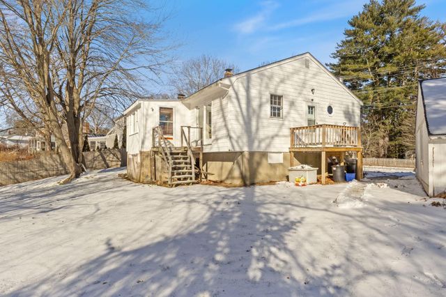 1 Lakeshore Drive, Seabrook, NH 03874