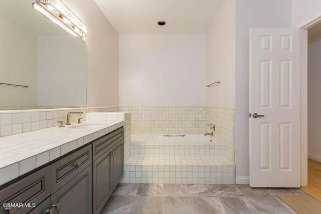 4338 Redwood Avenue B313, Marina Del Rey, CA 90292