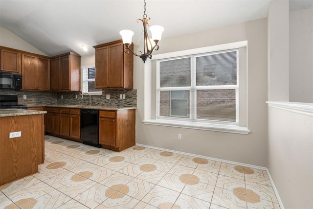 648 Tabasco Trail, Arlington, TX 76002