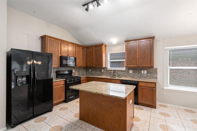 648 Tabasco Trail, Arlington, TX 76002