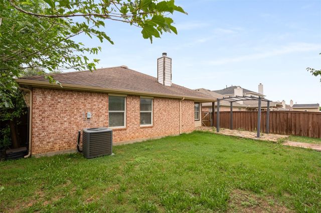 648 Tabasco Trail, Arlington, TX 76002