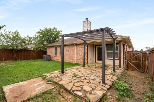 648 Tabasco Trail, Arlington, TX 76002