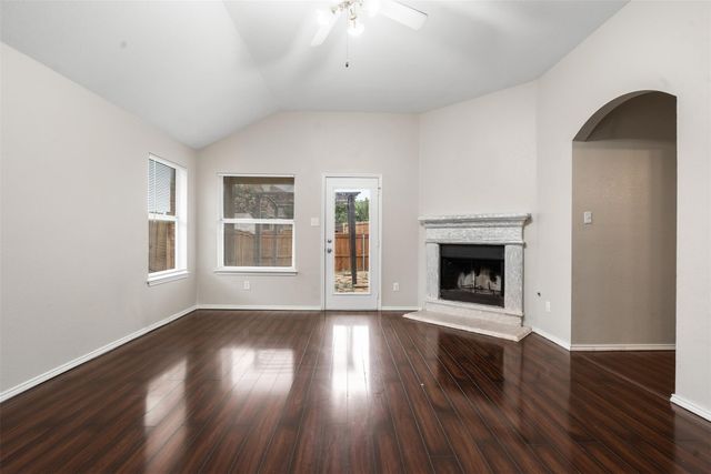 648 Tabasco Trail, Arlington, TX 76002