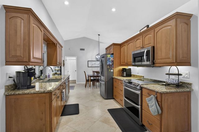 559 Azure Avenue, Wellington, FL 33414