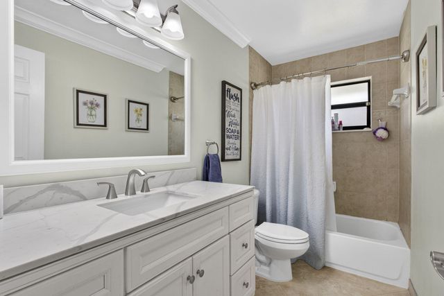 559 Azure Avenue, Wellington, FL 33414