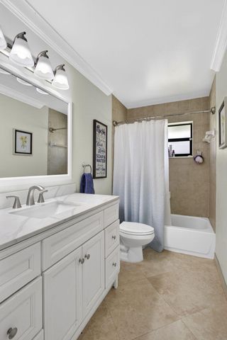 559 Azure Avenue, Wellington, FL 33414