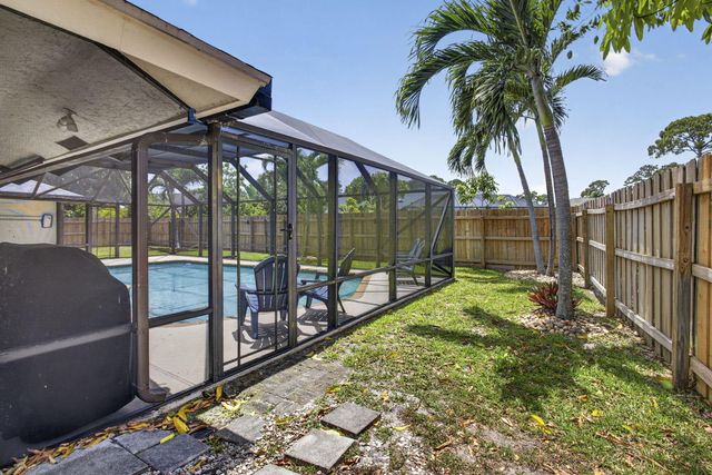 559 Azure Avenue, Wellington, FL 33414