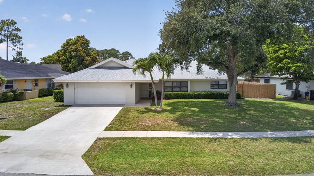 559 Azure Avenue, Wellington, FL 33414