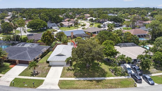 559 Azure Avenue, Wellington, FL 33414