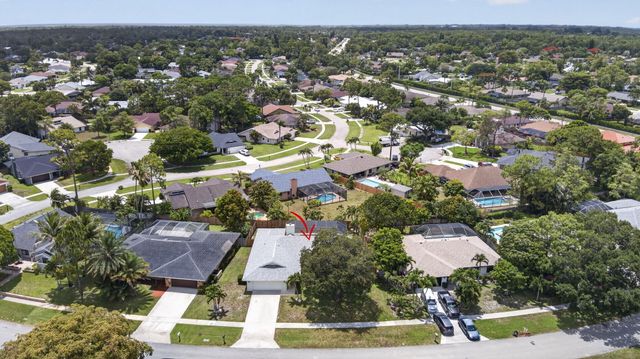 559 Azure Avenue, Wellington, FL 33414