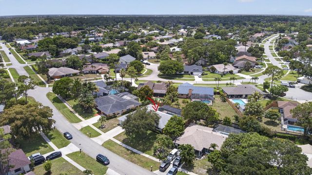 559 Azure Avenue, Wellington, FL 33414