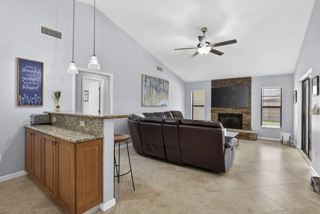 559 Azure Avenue, Wellington, FL 33414