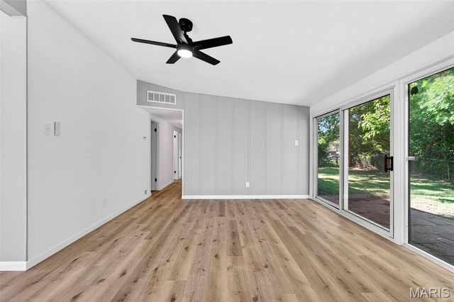 8445 Bayberry Drive, Berkeley, MO 63134