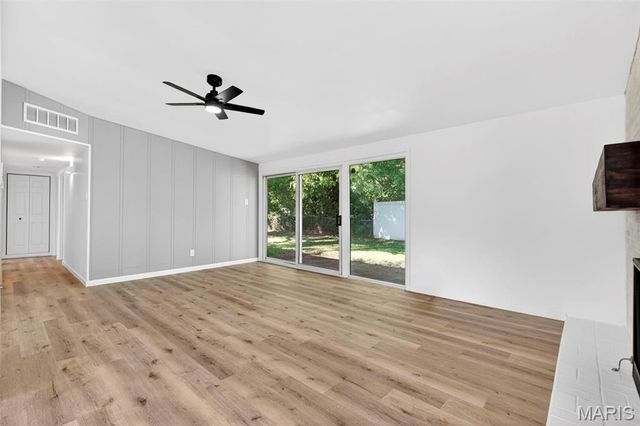 8445 Bayberry Drive, Berkeley, MO 63134