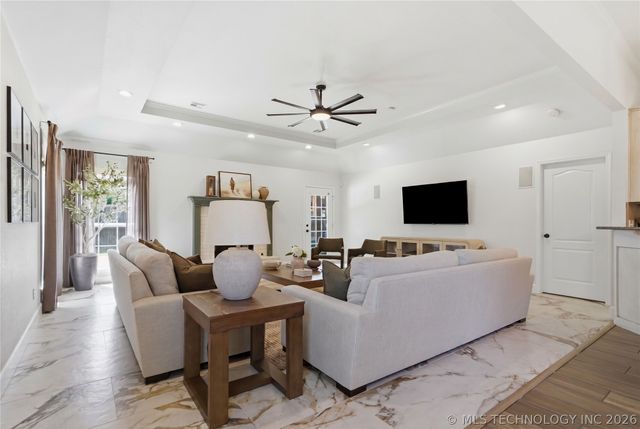 404 N Eucalyptus Avenue, Broken Arrow, OK 74012