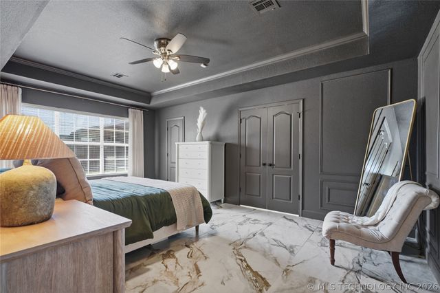404 N Eucalyptus Avenue, Broken Arrow, OK 74012