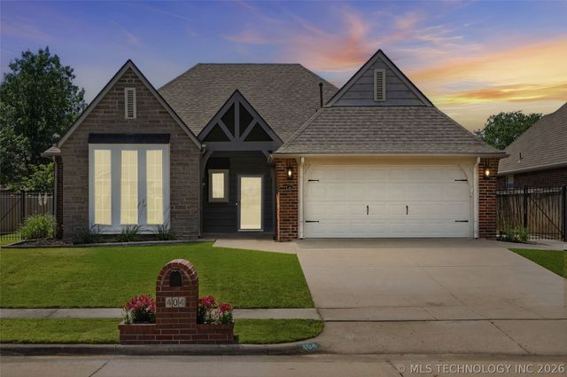 404 N Eucalyptus Avenue, Broken Arrow, OK 74012