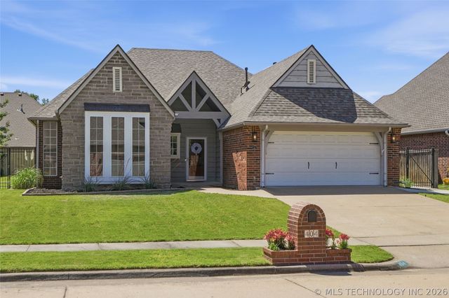 404 N Eucalyptus Avenue, Broken Arrow, OK 74012