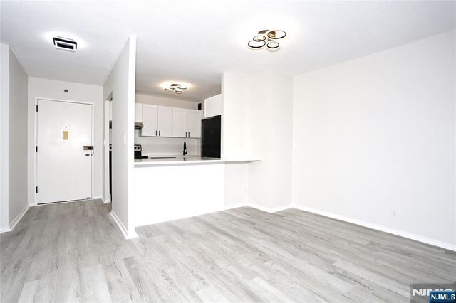 770 Anderson Avenue 5F, Cliffside Park, NJ 07010