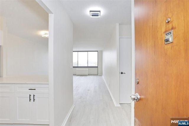 770 Anderson Avenue 5F, Cliffside Park, NJ 07010