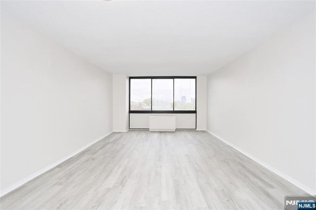 770 Anderson Avenue 5F, Cliffside Park, NJ 07010