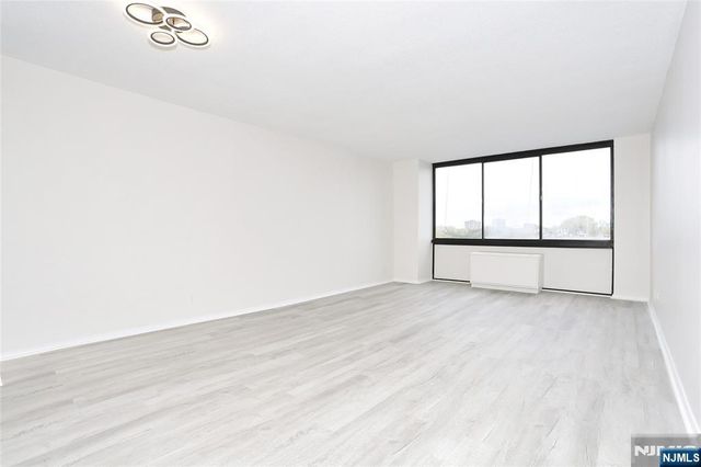 770 Anderson Avenue 5F, Cliffside Park, NJ 07010