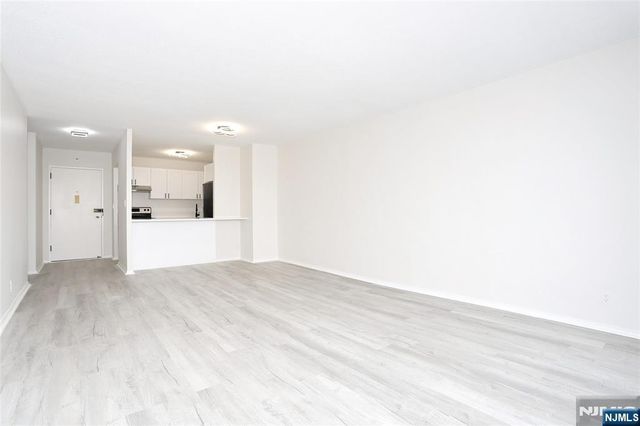 770 Anderson Avenue 5F, Cliffside Park, NJ 07010