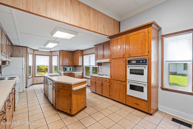 100 Poplar Street, Sumrall, MS 39482