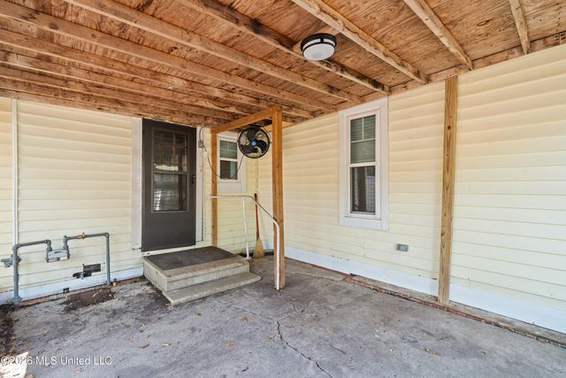 100 Poplar Street, Sumrall, MS 39482